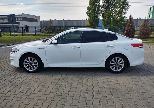 Kia Optima cena 37900 przebieg: 344800, rok produkcji 2016 z Pabianice małe 92